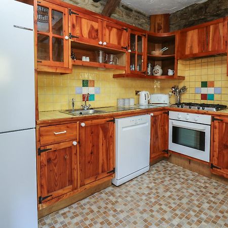 Y Felin Villa Llanybyther Kültér fotó